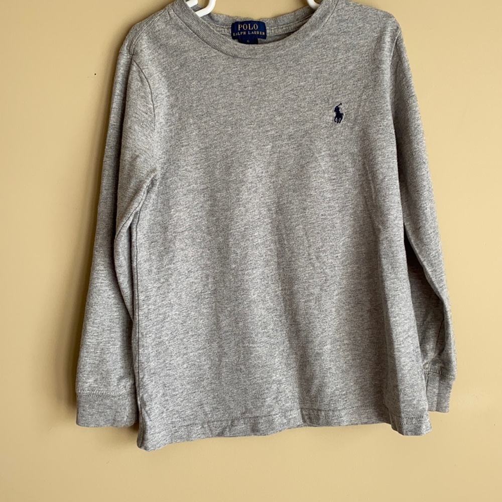 Long sleeved boys tee shirt size:6